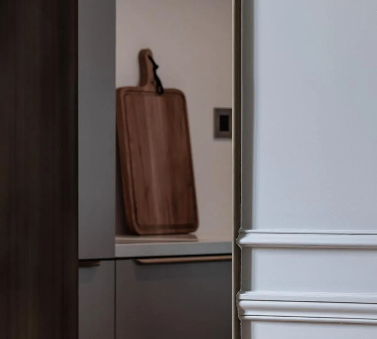 A Mini-Suite For 2, In A Green Setting Paris Apartment