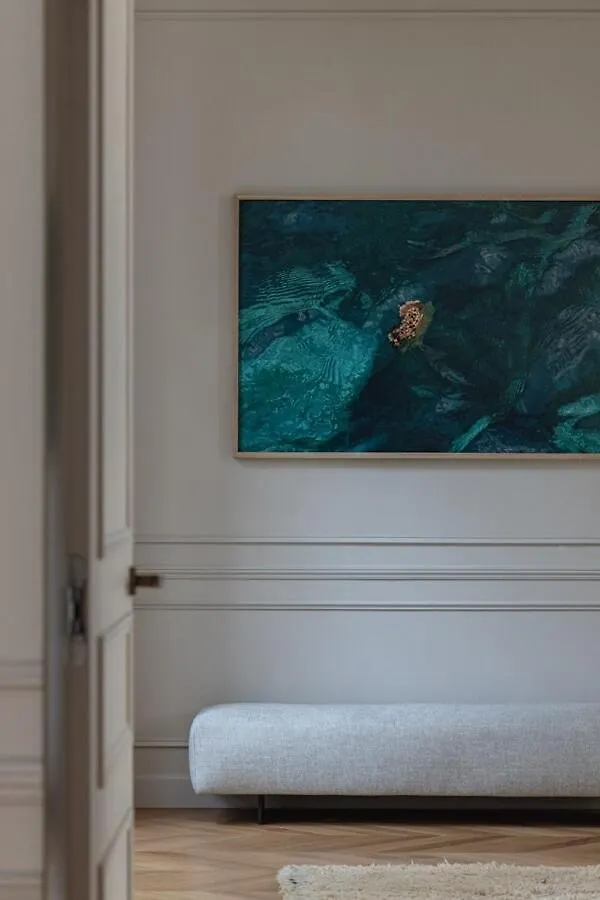 A Mini-Suite For 2, In A Green Setting Paris Apartment