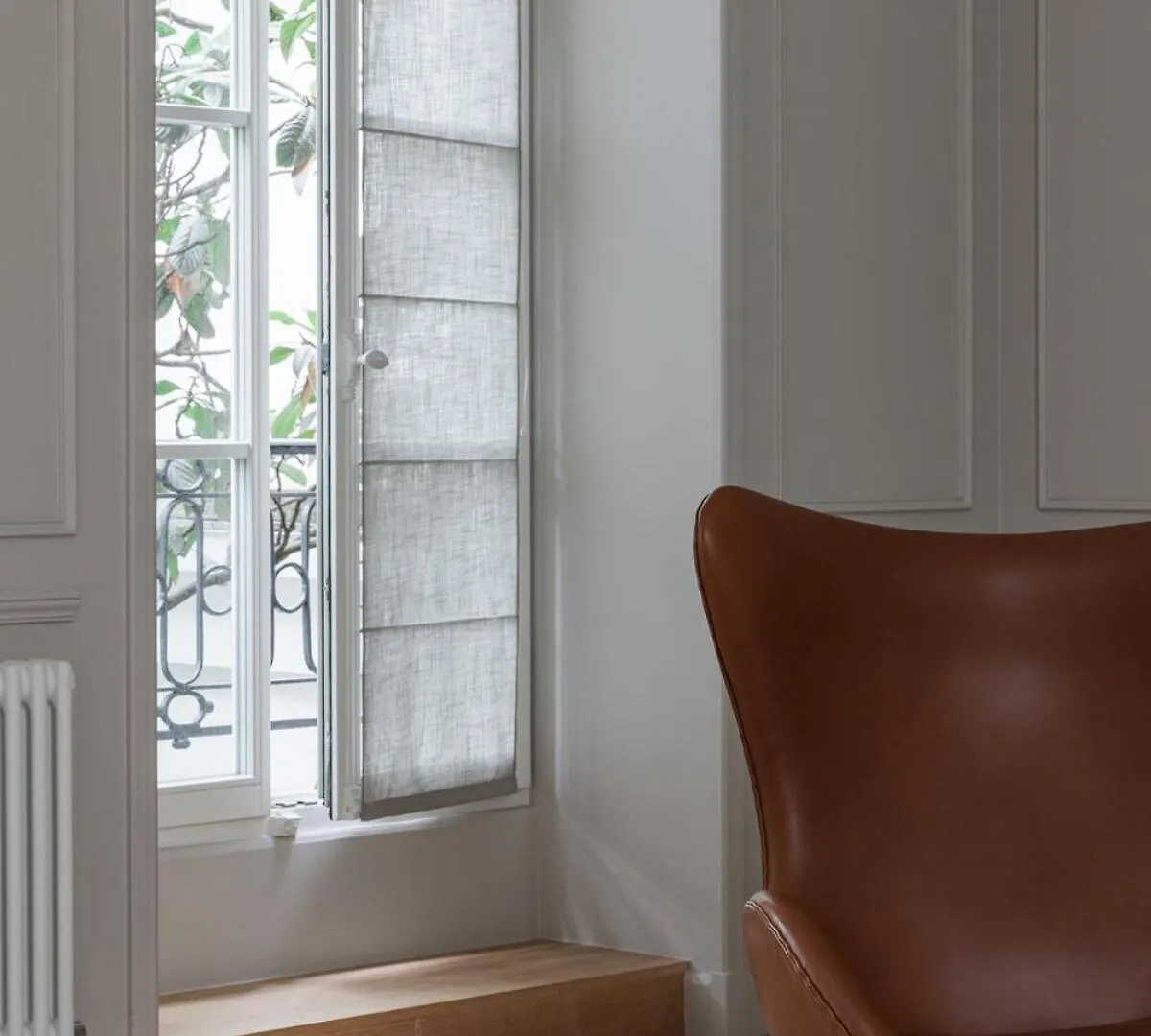 A Mini-Suite For 2, In A Green Setting Paris 0*,  Frankrig