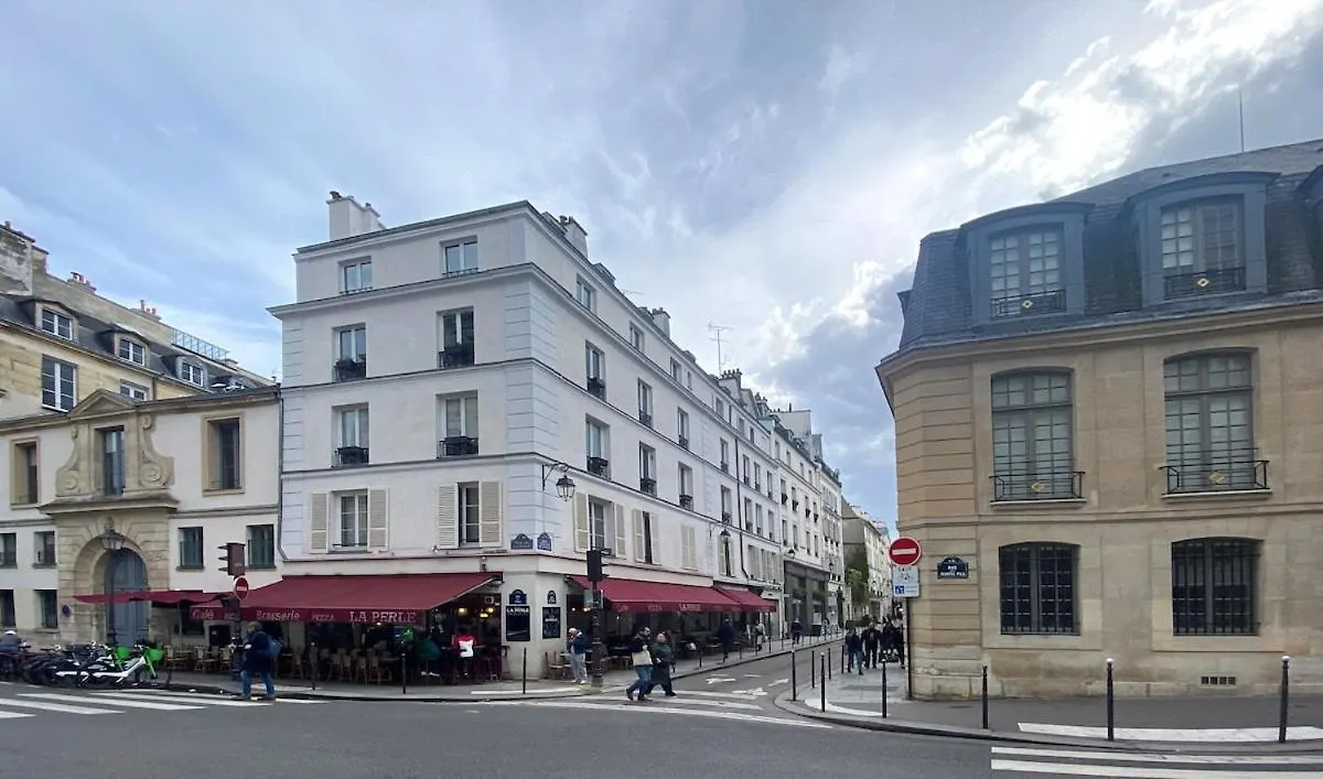 Lejlighed A Mini-Suite For 2, In A Green Setting Paris Frankrig